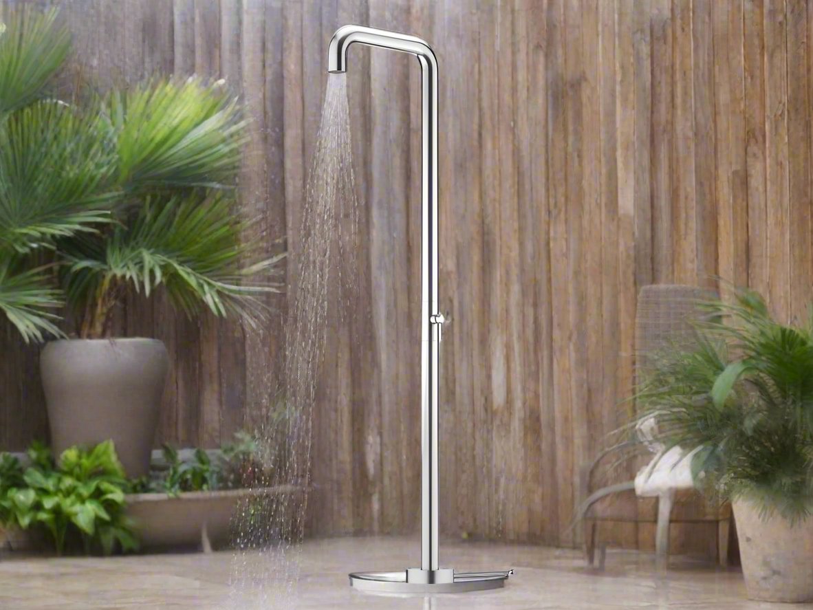 Free-Standing Outdoor Showers